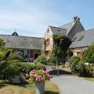 https://le-petit-hameau.inbrittany.com