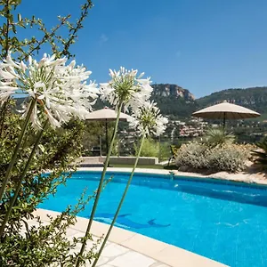 https://la-demeure-insoupconnee.fr-provencehotel.com