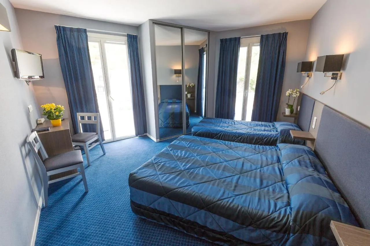 Hotel Irlande Lourdes 3*,